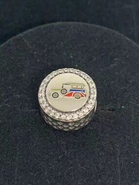 Pandora Philippine Jeepney, Country-Exclusive Charm